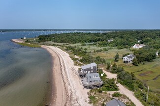 54 Pico Beach Rd, Mattapoisett, MA 02739