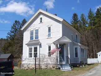 1520 Pleasant St, Lee, MA 01238