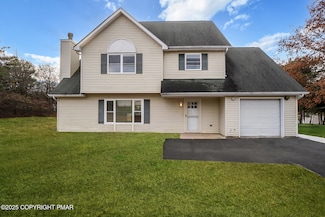 2641 Yellowstone Dr, Blakeslee, PA 18610