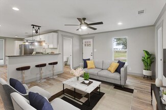578 N Swanson Rd, Mineral Wells, TX 76067