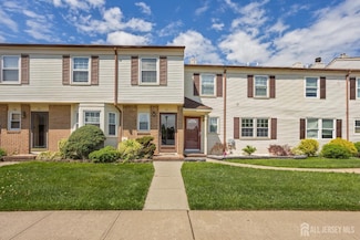 32 Astor Ct, Sayreville, NJ 08872