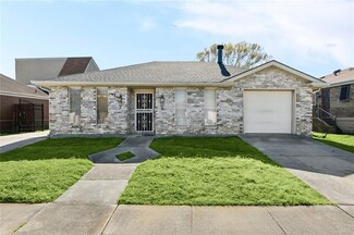 7060 E Renaissance Ct, New Orleans, LA 70128