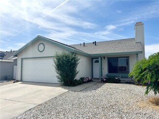 14313 Pinewood Dr, Hesperia, CA 92344