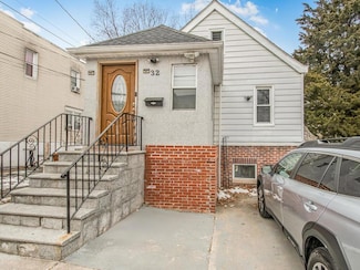 41 Altonwood Place, Yonkers, NY 10710
