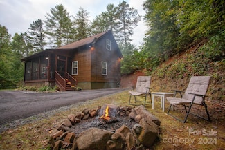 138 Hubble Ln, Robbinsville, NC 28771