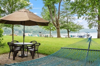 16 Perkins Ln Unit 10 Mink Island, Holderness, NH 03245