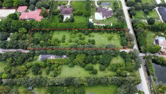 13801 Luray Rd, Southwest Ranches, FL 33330