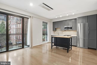 1320 Fenwick Ln Unit 210, Silver Spring, MD 20910