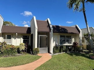 109 Lake Susan Dr, West Palm Beach, FL 33411