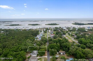 233 Loder Ave, Wilmington, NC 28409