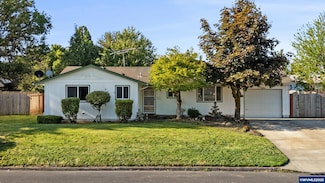 435 Maple Dr, Independence, OR 97351