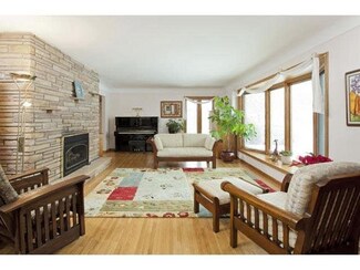 1725 1725 Saint Marys St, Falcon Heights, MN 55113