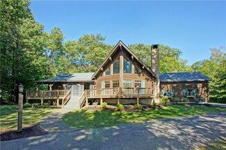 312 Richard Dr, Long Pond, PA 18334