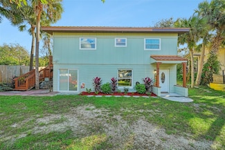 934 N Halifax Ave, Daytona Beach, FL 32118