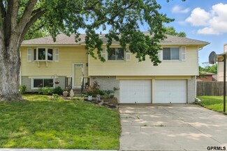 6512 S 136, Omaha, NE 68137