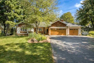 9506 Lakeside Dr, Alden, MI 49612