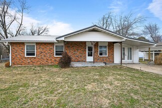 1209 N Darrell St, Mountain Grove, MO 65711