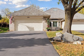 6110 Waterford Ct S, Edina, MN 55436