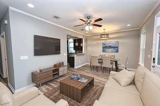 2107 54th St, Galveston, TX 77551