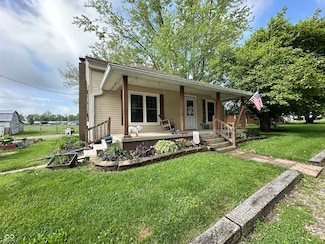 202 W Vine St, Bainbridge, IN 46105