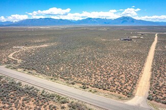 245 W Rim Rd, El Prado, NM 87529