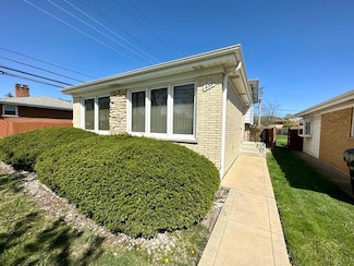 933 N Western Ave, Park Ridge, IL 60068