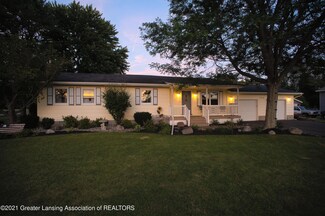 206 Albers St, Eaton Rapids, MI 48827