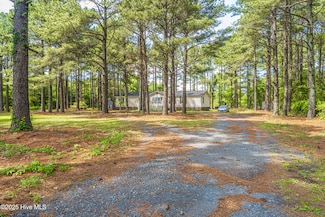 175 Rummage Packhouse Rd, Ellerbe, NC 28338