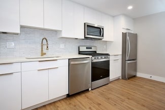 15 Lanark Rd Unit 1, Brookline, MA 02445