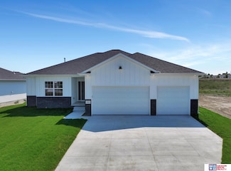 8931 Kinzie St, Lincoln, NE 68507