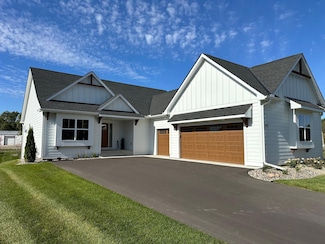 1767 Campfire Dr W, Waconia, MN 55387