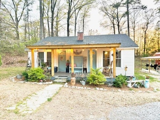 4031 Peppertown Rd, Fulton, MS 38843