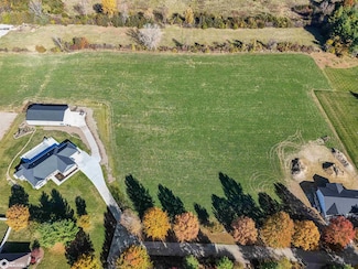 10976 Wood Duck Cove Dr, Beaverdale, IA 52655