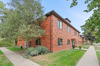 406 Teakwood Ln NE Unit 20, Cedar Rapids, IA 52402