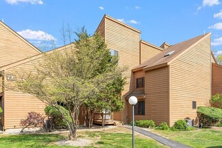 48 Danforth Ct, Haverhill, MA 01832
