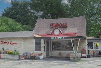 904 E Main St, Watertown, WI 53094