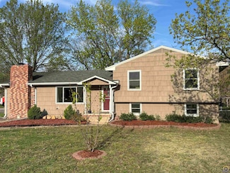 625 Jarboe St, Burlington, KS 66839