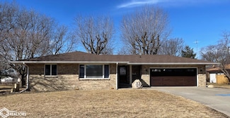 104 S 10th St, Montezuma, IA 50171
