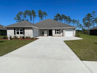 973 Coastal Breeze Dr, Freeport, FL 32439