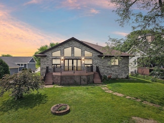 2106 Barber Dr, Stoughton, WI 53589