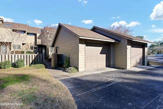 115 Egret Ct, Hampstead, NC 28443