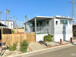 4401 Hughes Ln Unit 7, Bakersfield, CA 93304
