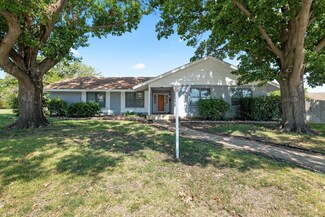 1114 Jordan Dr, Grand Prairie, TX 75050