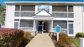 2767 S Knightsbridge Cir Unit 61, Ann Arbor, MI 48105