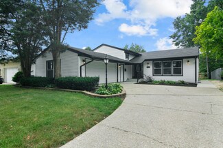 8636 Jefferson Ave, Munster, IN 46321