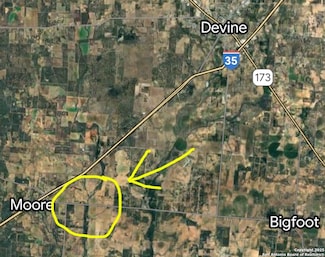 146 Cr 2666, Moore, TX 78057