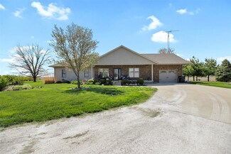 1370E Illinois 133, Arcola, IL 61910