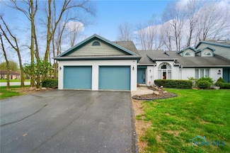 2000 Rush Creek Ct, Findlay, OH 45840