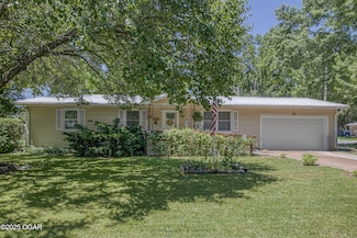 1401 Richard Ave, Parsons, KS 67357