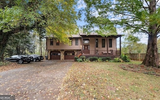 1825 Marsh Creek Dr, Lawrenceville, GA 30043